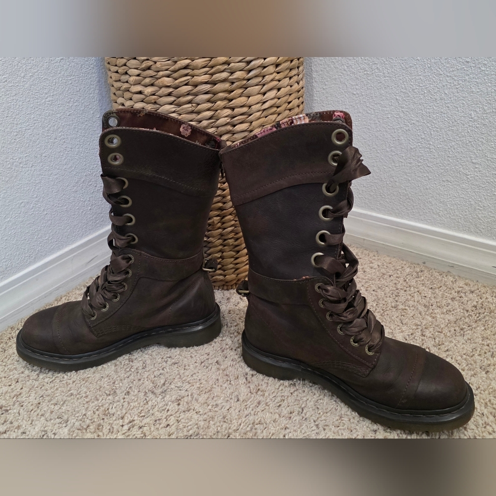 Dr.Martens Triumph 1914 Floral Brown Fold Down Big Eyes Chic Leather Size 8 - Picture 2 of 11